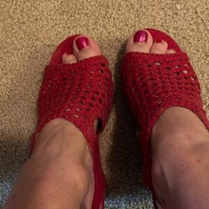 SO Red Women's Woven Wedge Sandals